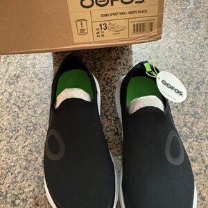 OOFOS Men's Black Slip-On Loafers with White Soles*NEW*